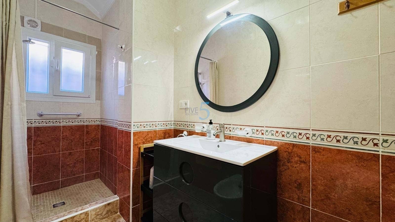 2 soveværelse Bungalow til salg i Orihuela Costa med swimmingpool garage - € 240.000 (Ref: 9376406)