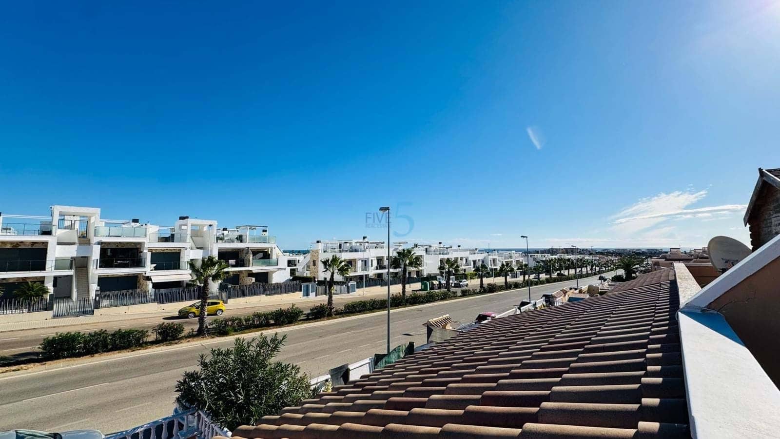 2 soveværelse Bungalow til salg i Orihuela Costa med swimmingpool garage - € 240.000 (Ref: 9376406)