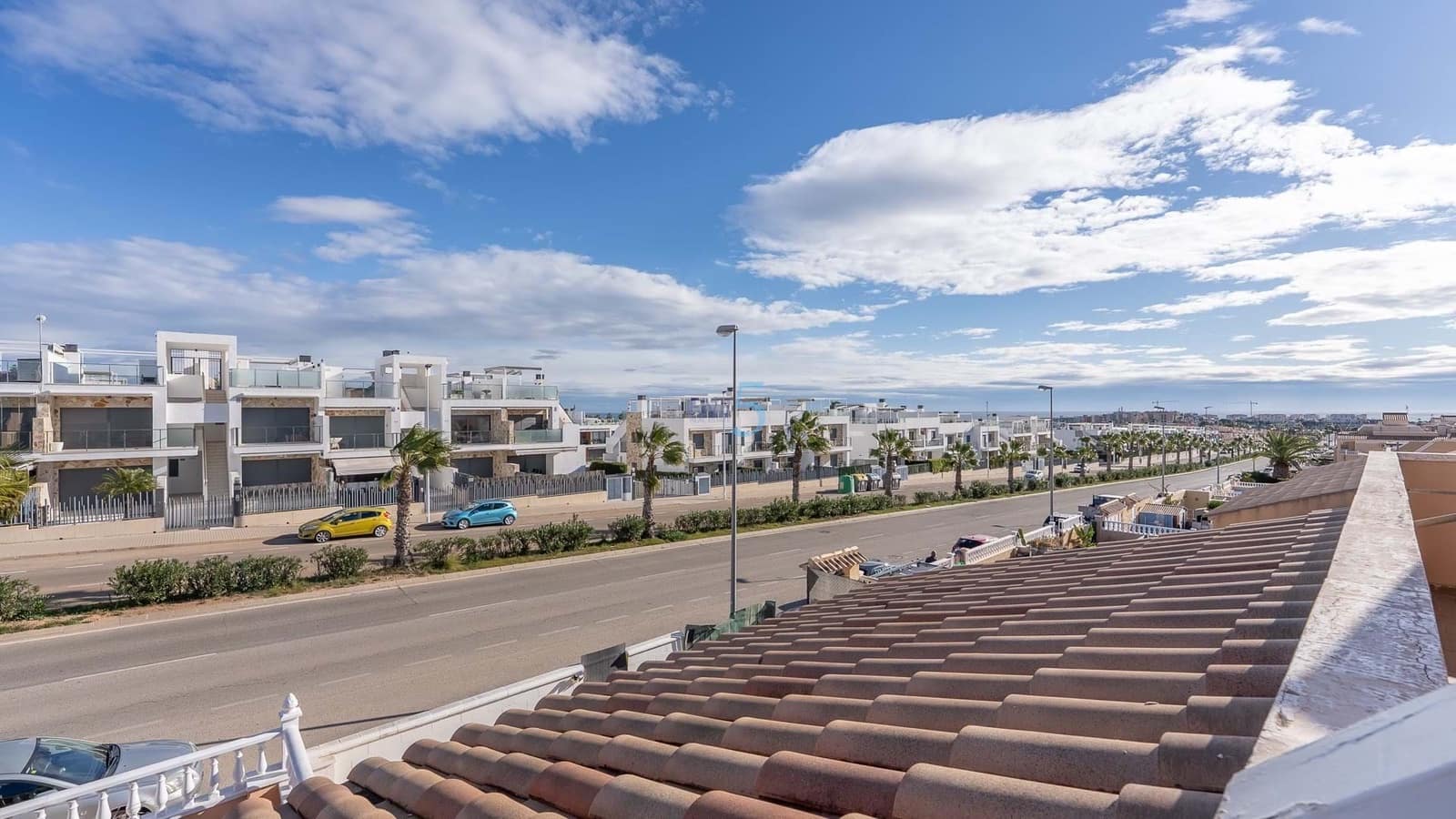 Bungalow de 2 habitaciones en Orihuela Costa en venta con piscina garaje - 220.000 € (Ref: 9376406)