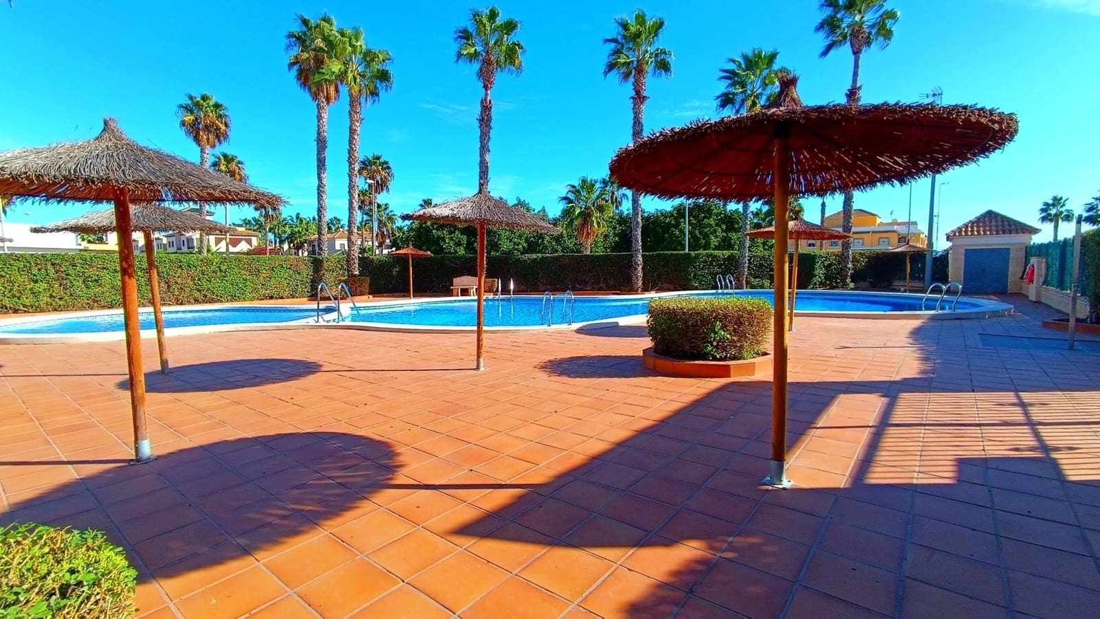 Bungalow de 2 habitaciones en Ciudad Quesada en venta con piscina - 149.950 € (Ref: 9378324)