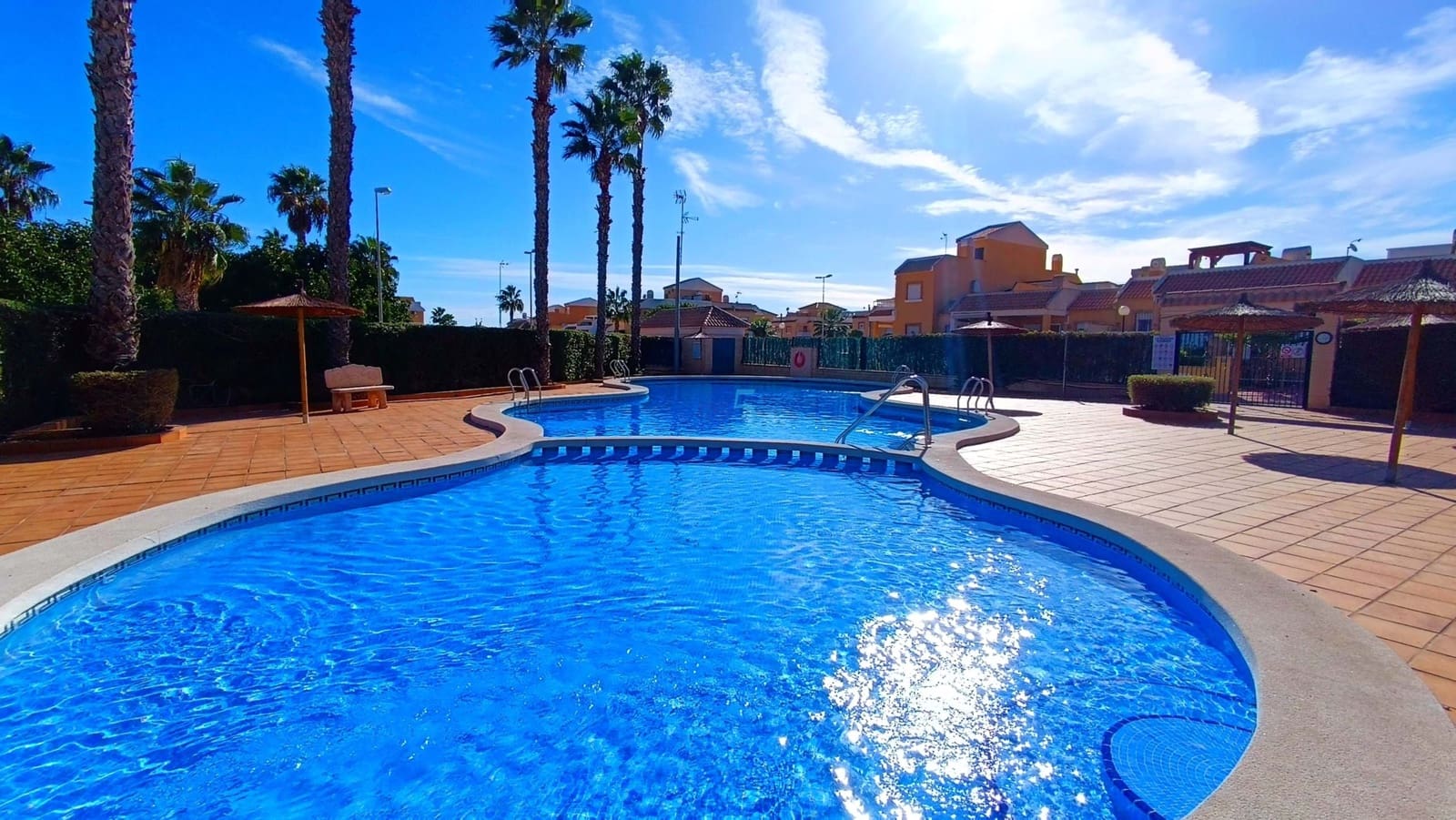 Bungalow de 2 habitaciones en Ciudad Quesada en venta con piscina - 149.950 € (Ref: 9378324)