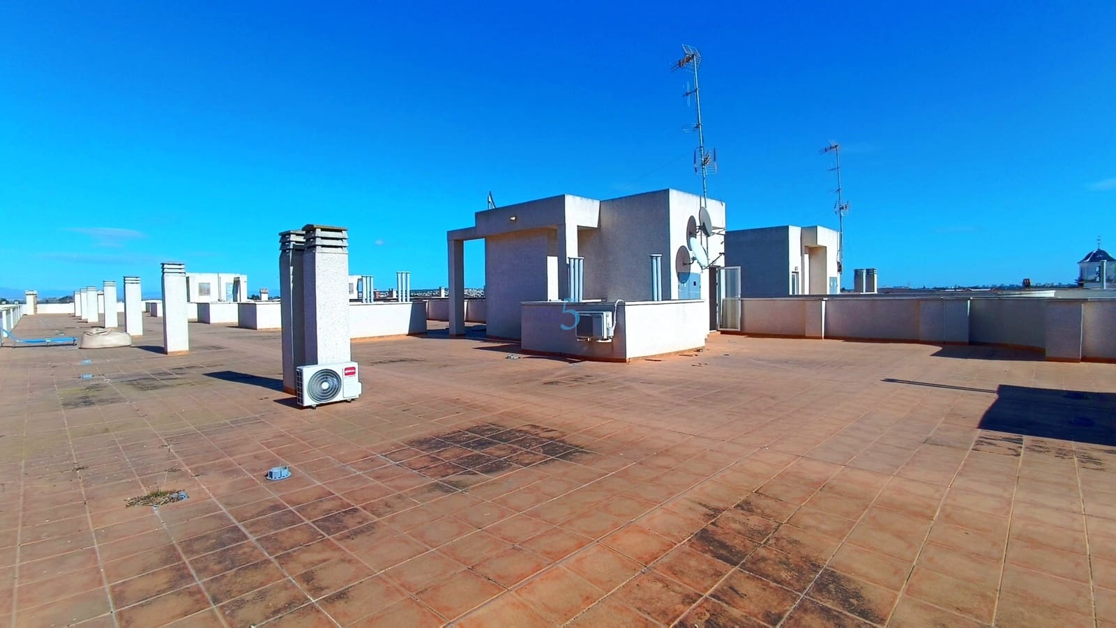 3 soveværelse Lejlighed til salg i San Fulgencio med swimmingpool garage - € 199.995 (Ref: 9378325)