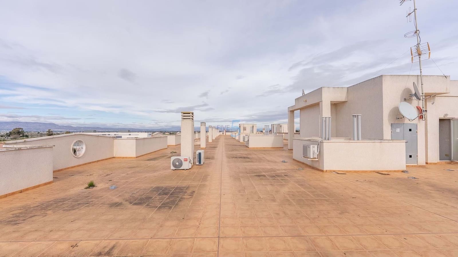 Apartamento de 3 habitaciones en San Fulgencio en venta con piscina garaje - 199.995 € (Ref: 9378325)