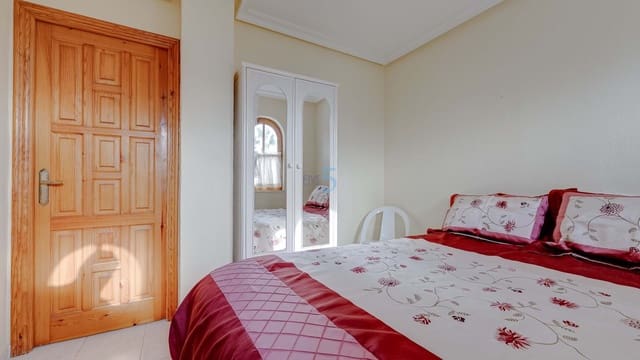 2 bedroom Townhouse for sale in Ciudad Quesada, Rojales with pool - € 185,000 (Ref: 9379860)