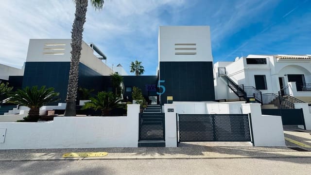 2 soverom Hus til salgs i Villamartin, Orihuela med svømmebasseng garasje - € 329 000 (Ref: 9380750)