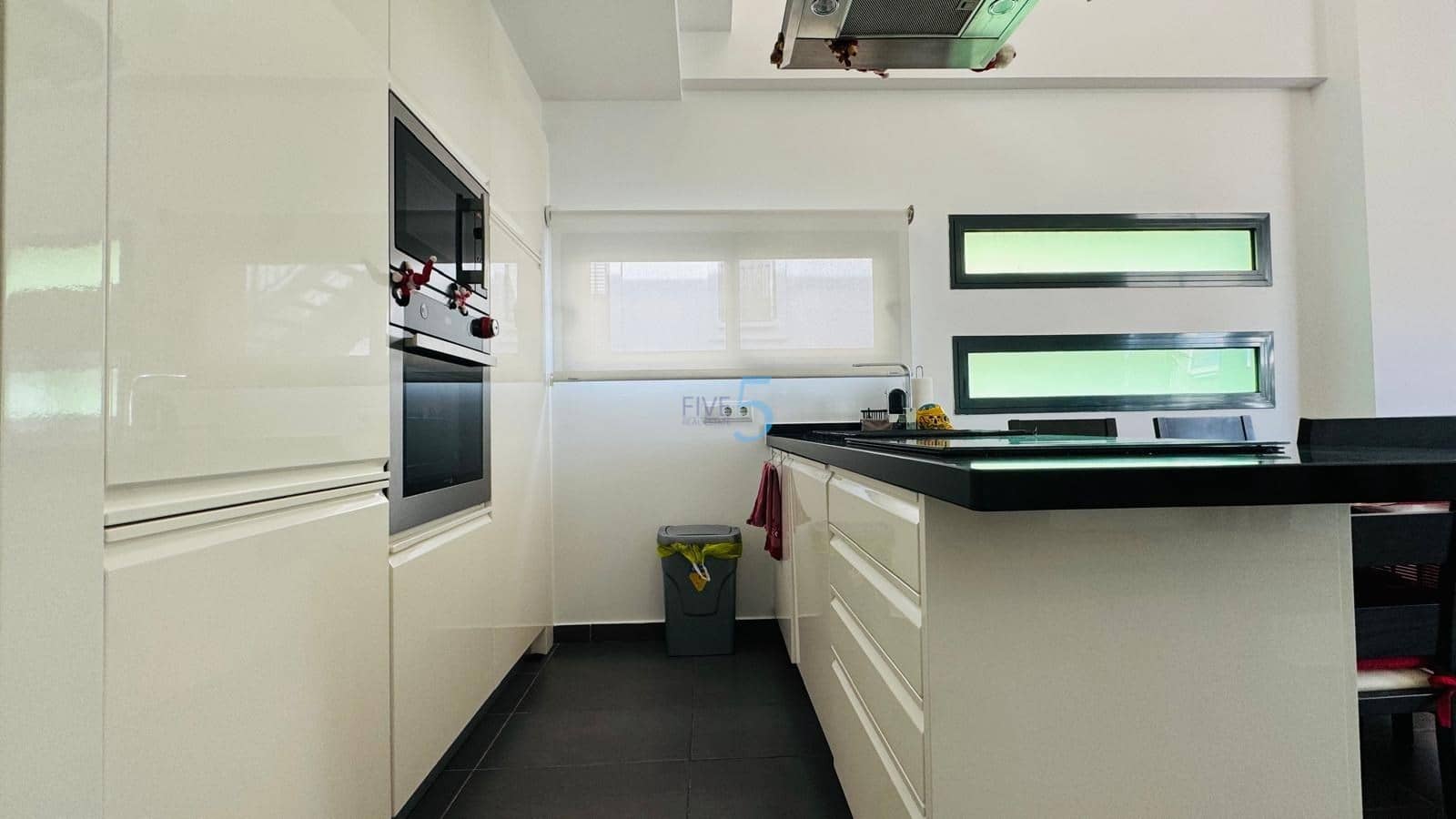 2 soverom Hus til salgs i Villamartin med svømmebasseng garasje - € 329 000 (Ref: 9380750)