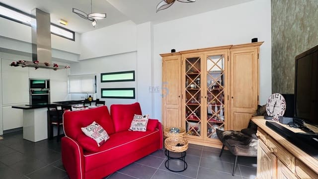 2 soverom Hus til salgs i Villamartin, Orihuela med svømmebasseng garasje - € 329 000 (Ref: 9380750)