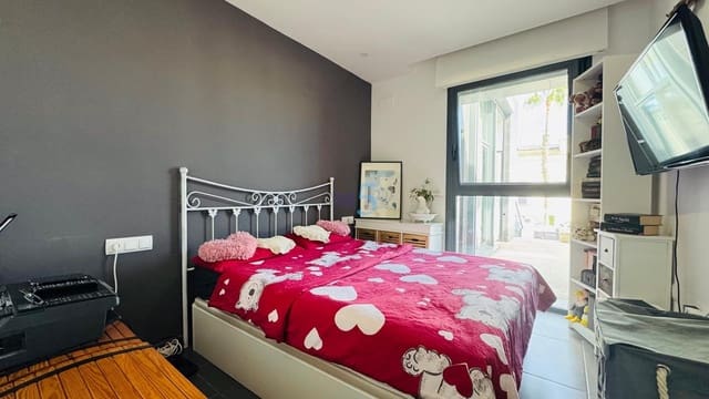 2 soverom Hus til salgs i Villamartin, Orihuela med svømmebasseng garasje - € 329 000 (Ref: 9380750)
