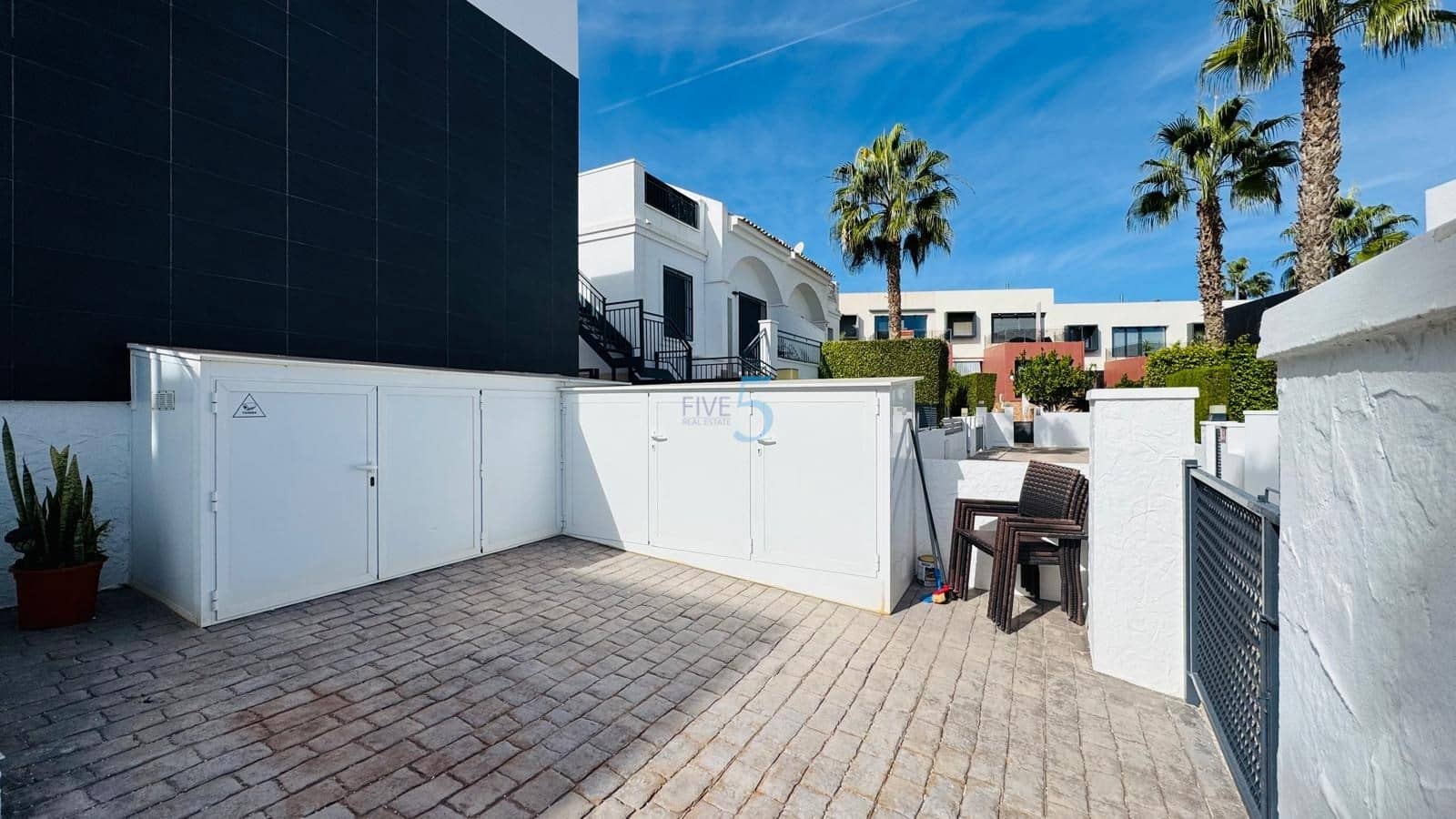 2 soverom Hus til salgs i Villamartin med svømmebasseng garasje - € 329 000 (Ref: 9380750)