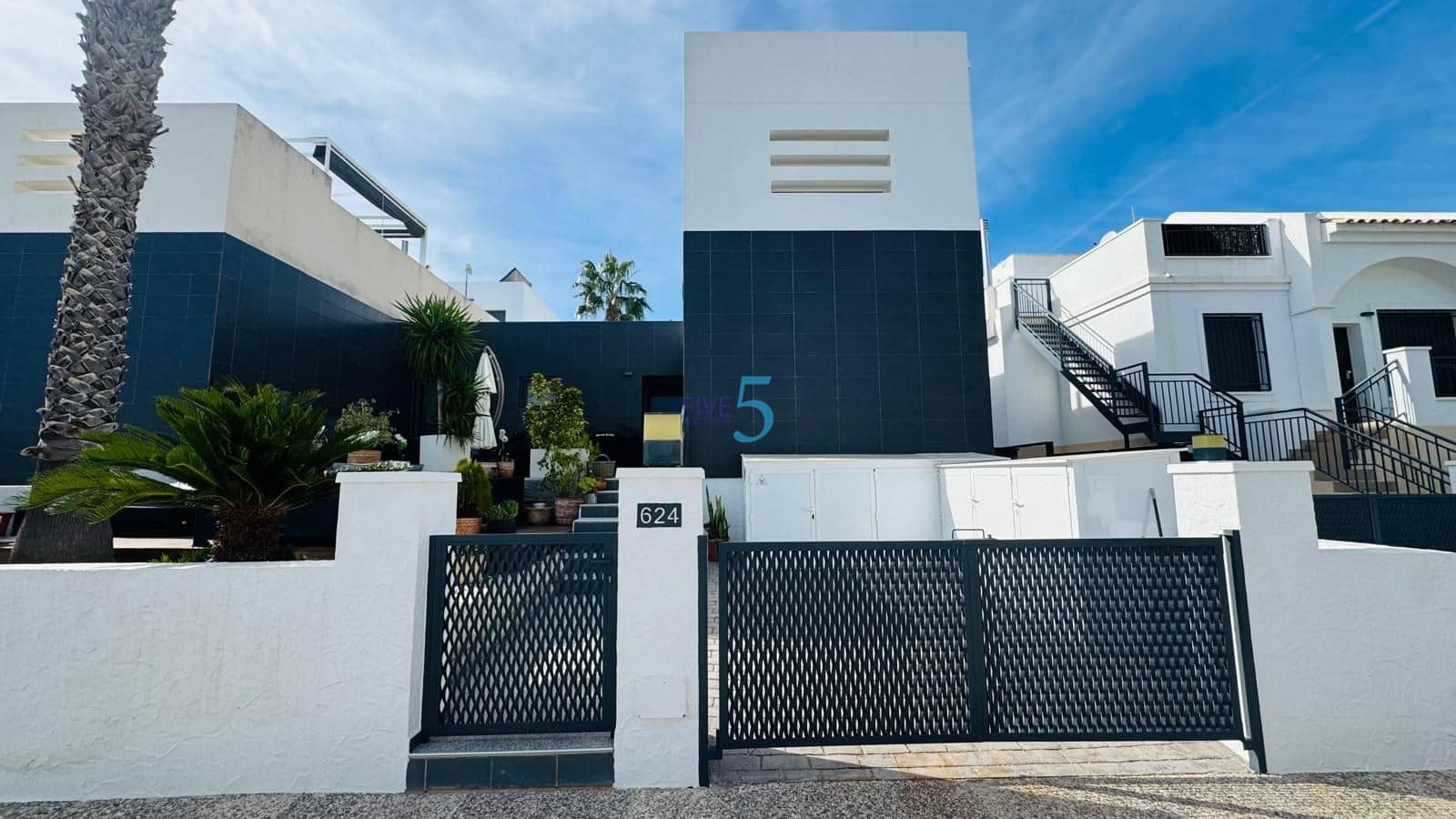 2 soverom Hus til salgs i Villamartin med svømmebasseng garasje - € 329 000 (Ref: 9380750)