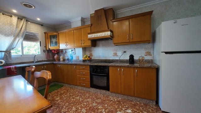 4 bedroom Townhouse for sale in Almoradí - € 320,000 (Ref: 9382207)