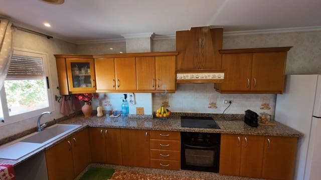 4 bedroom Townhouse for sale in Almoradí - € 320,000 (Ref: 9382207)