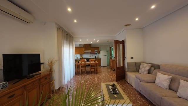 4 bedroom Townhouse for sale in Almoradí - € 320,000 (Ref: 9382207)