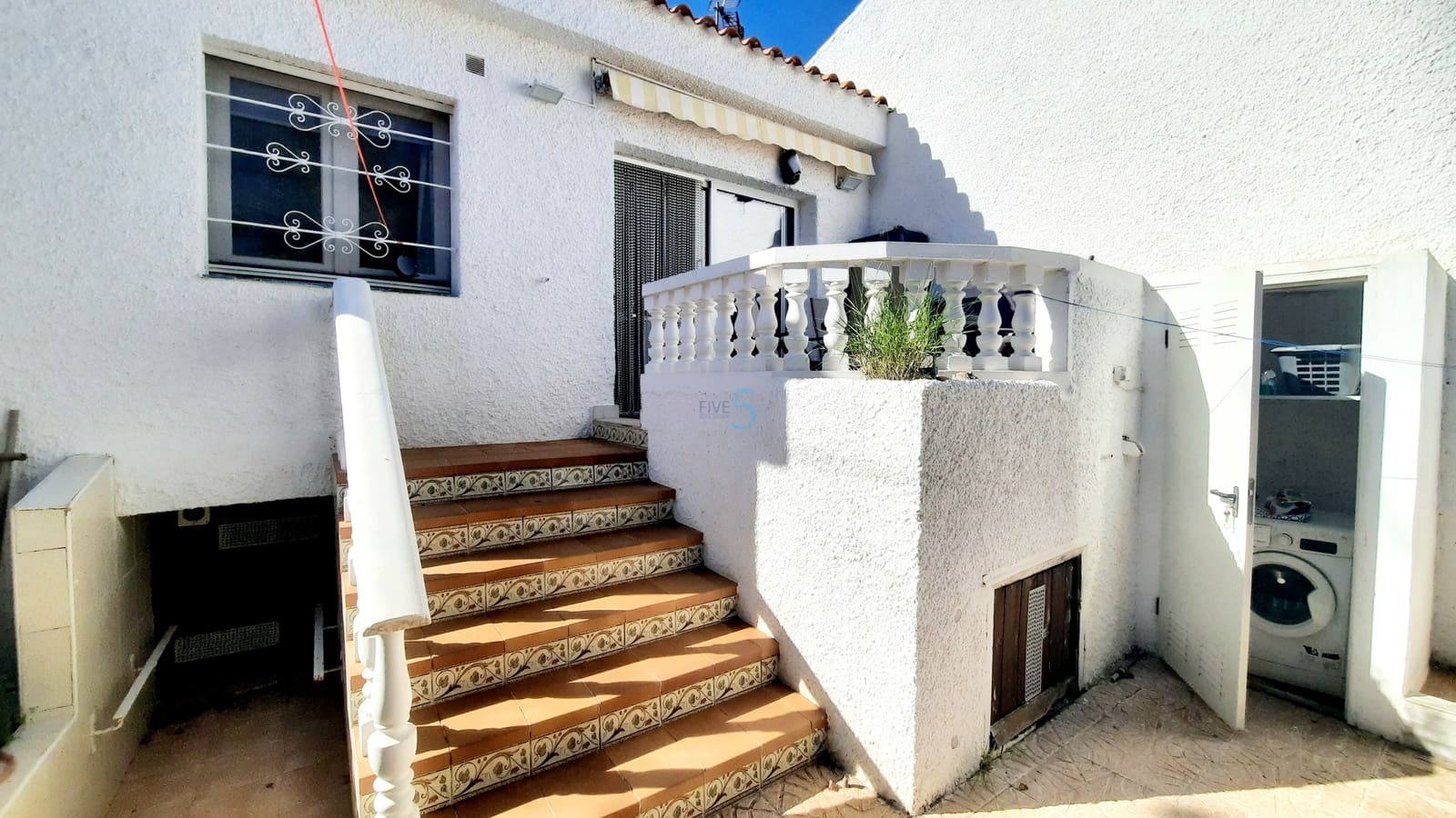 2 sypialnia Bungalow na sprzedaż w Los Urrutias z basenem garażem - 155 000 € (Ref: 9382208)