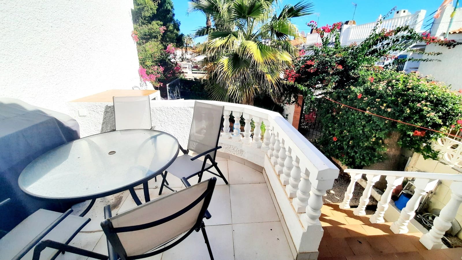 2 sypialnia Bungalow na sprzedaż w Los Urrutias z basenem garażem - 155 000 € (Ref: 9382208)