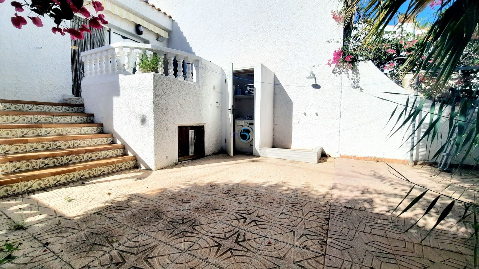 2 sypialnia Bungalow na sprzedaż w Los Urrutias z basenem garażem - 155 000 € (Ref: 9382208)