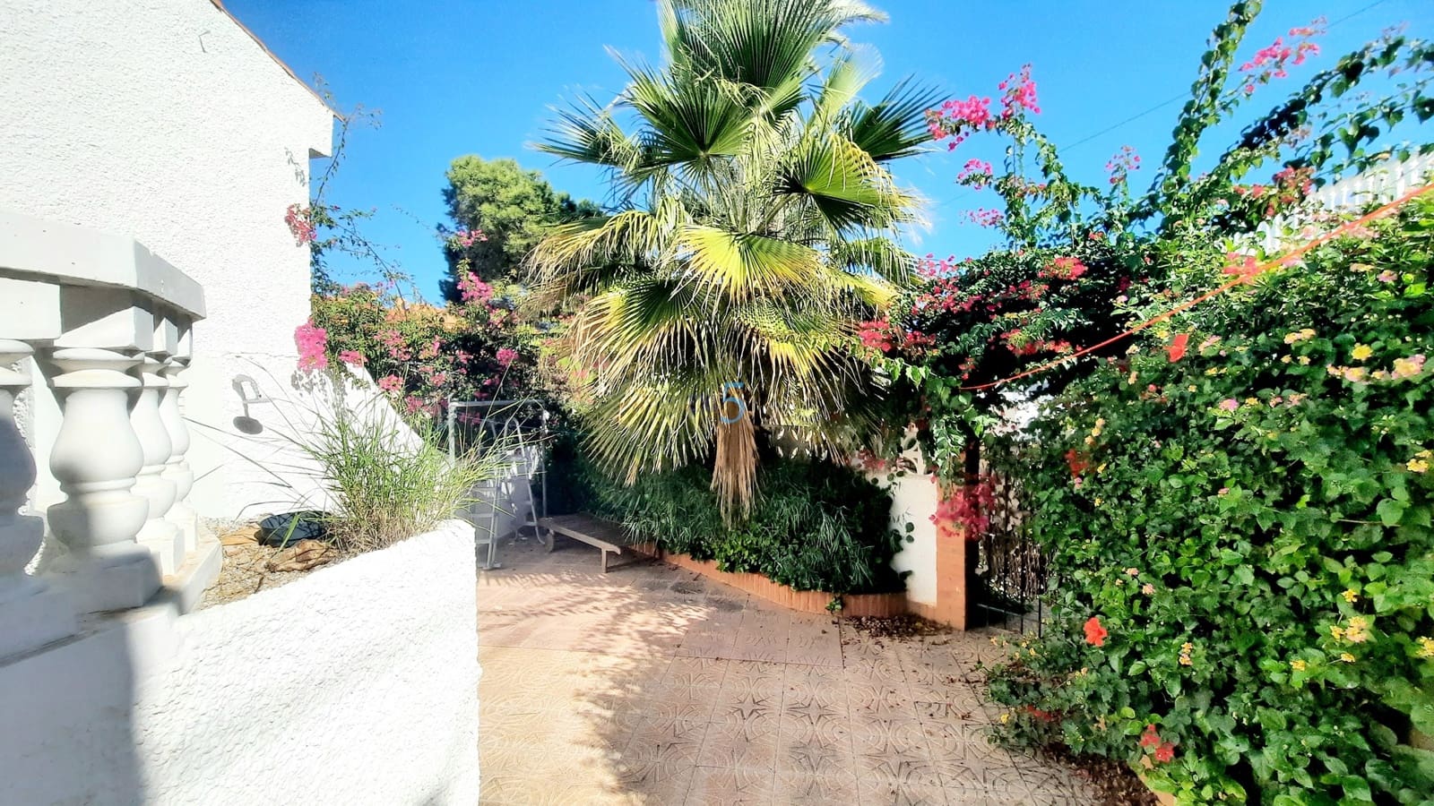 2 sypialnia Bungalow na sprzedaż w Los Urrutias z basenem garażem - 155 000 € (Ref: 9382208)