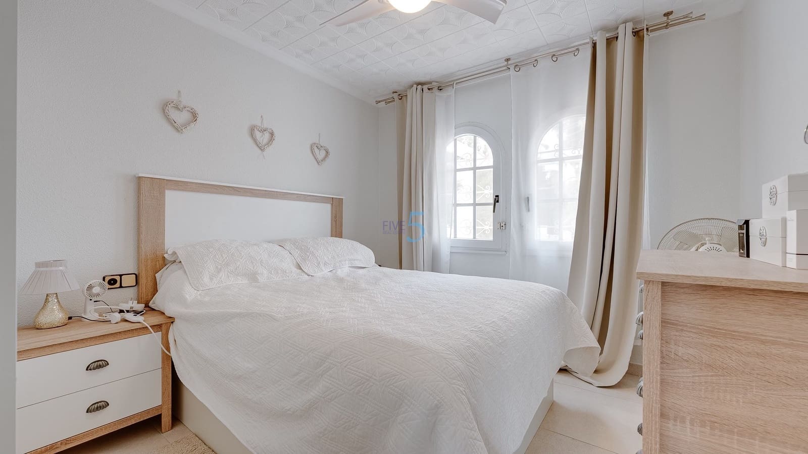 2 sovrum Bungalow till salu i Los Urrutias med pool garage - 155 000 € (Ref: 9382208)