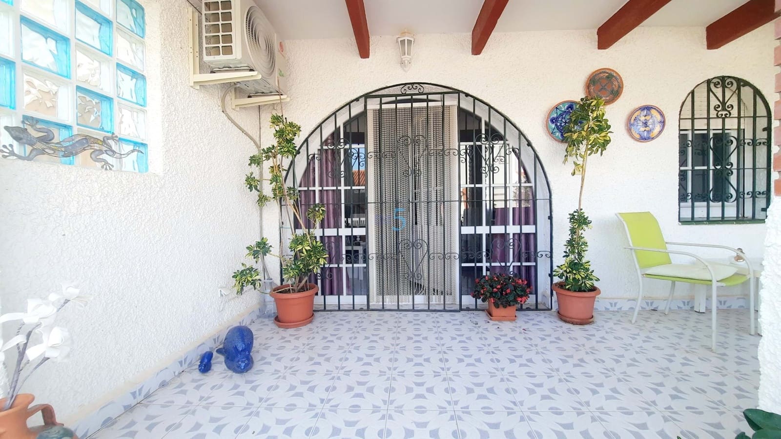 2 soveværelse Bungalow til salg i Los Urrutias med swimmingpool garage - € 155.000 (Ref: 9383916)