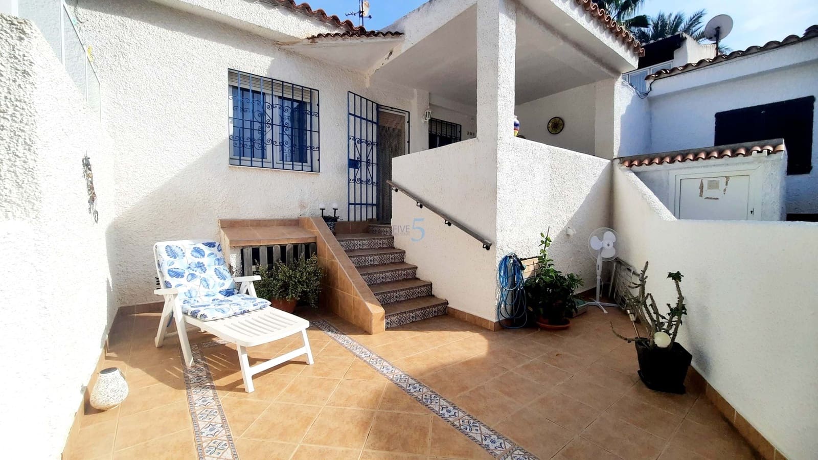 2 soveværelse Bungalow til salg i Los Urrutias med swimmingpool garage - € 155.000 (Ref: 9383916)