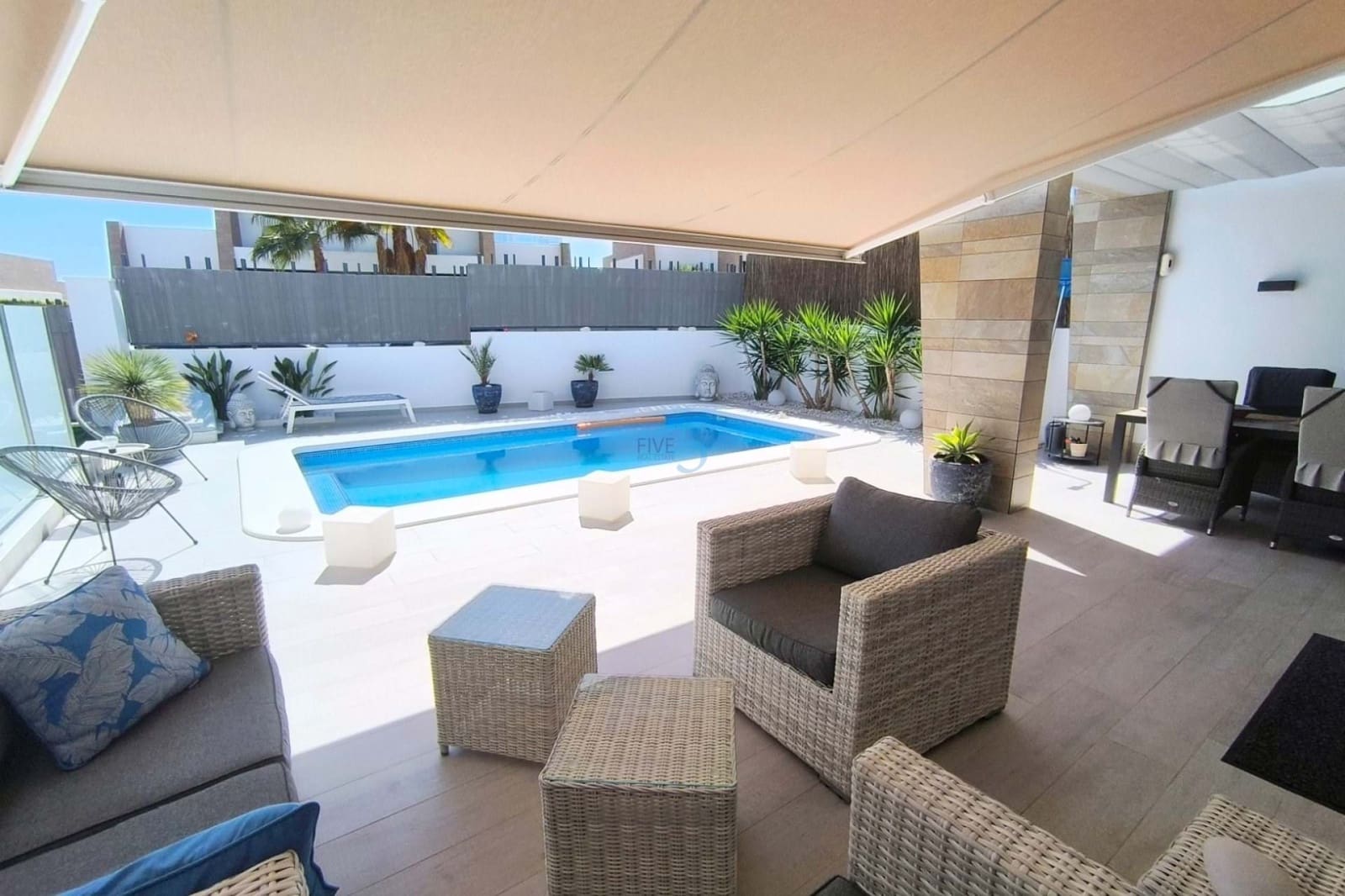 3 chambre Villa/Maison à vendre à Algorfa avec piscine garage - 585 000 € (Ref: 9383917)