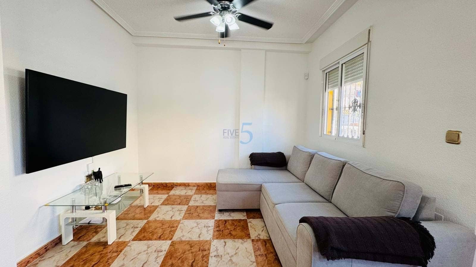 2 soveværelse Byhus til salg i Orihuela Costa med swimmingpool - € 230.000 (Ref: 9384041)