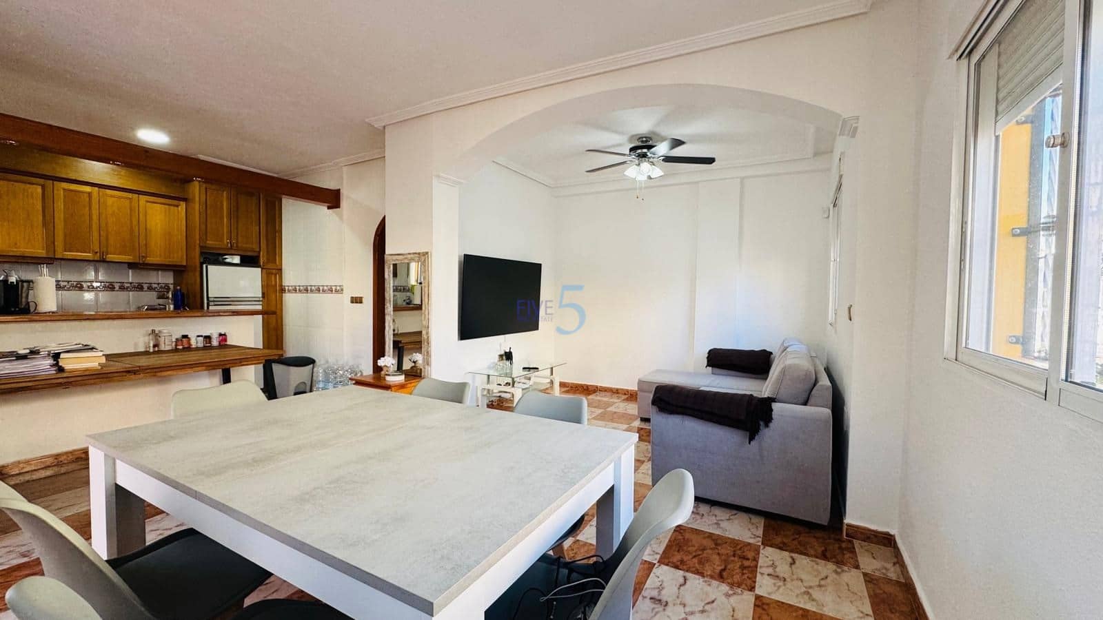 2 soveværelse Byhus til salg i Orihuela Costa med swimmingpool - € 230.000 (Ref: 9384041)