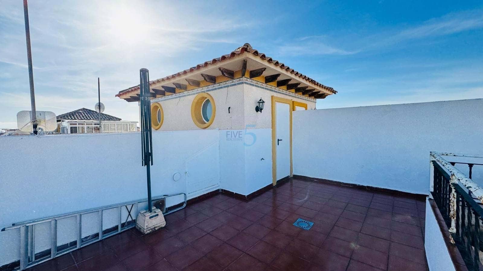 2 soveværelse Byhus til salg i Orihuela Costa med swimmingpool - € 230.000 (Ref: 9384041)