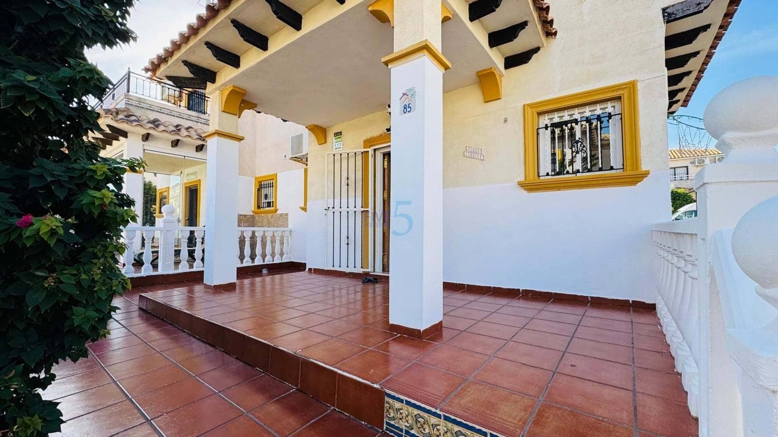 2 soveværelse Byhus til salg i Orihuela Costa med swimmingpool - € 230.000 (Ref: 9384041)
