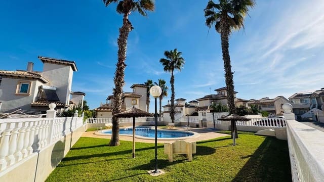 2 soveværelse Byhus til salg i Lomas de Cabo Roig - Los Dolses, Orihuela med swimmingpool - € 230.000 (Ref: 9384041)