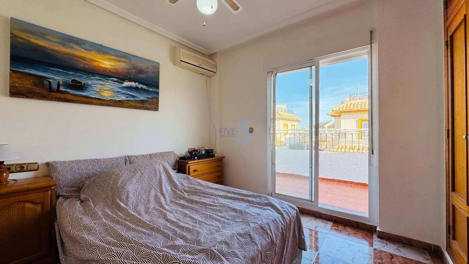 2 soveværelse Byhus til salg i Orihuela Costa med swimmingpool - € 230.000 (Ref: 9384041)