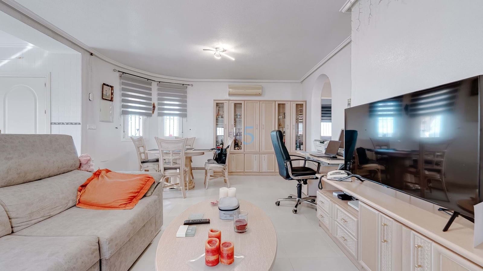 Chalet de 2 habitaciones en Ciudad Quesada en venta con piscina - 289.000 € (Ref: 9384942)