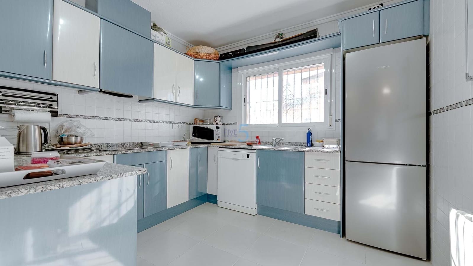 Chalet de 2 habitaciones en Ciudad Quesada en venta con piscina - 289.000 € (Ref: 9384942)