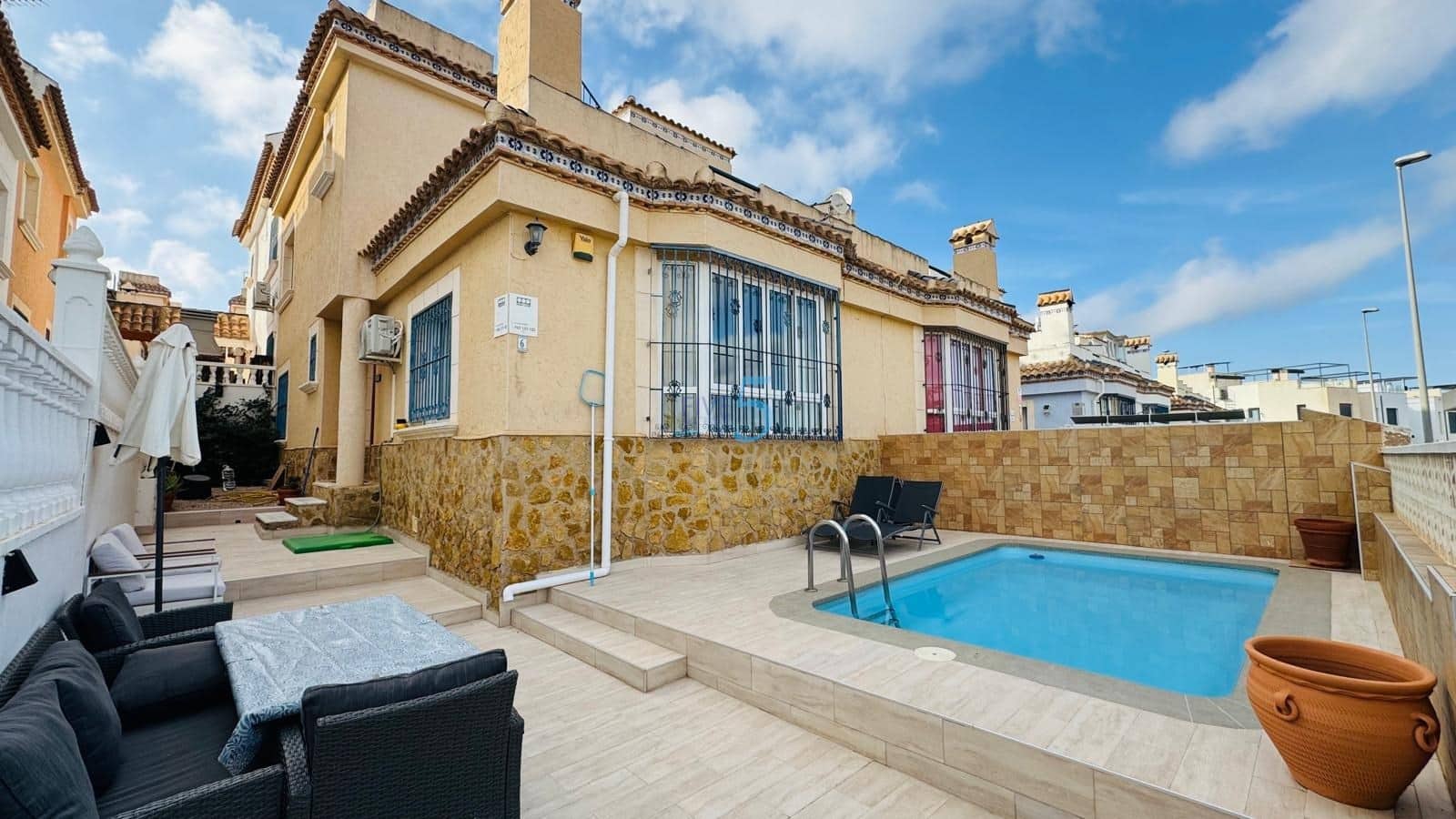 3 camera da letto Casa in vendita in Villamartin con piscina garage - 249.000 € (Rif: 9386617)