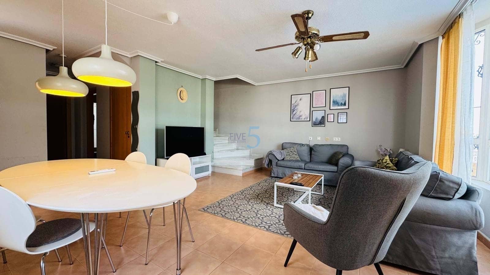 3 camera da letto Casa in vendita in Villamartin con piscina garage - 249.000 € (Rif: 9386617)