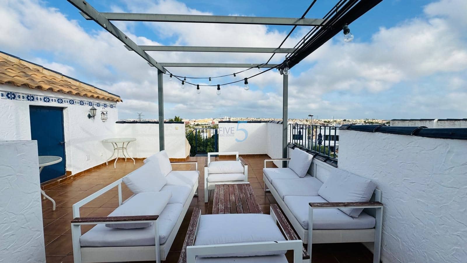 3 camera da letto Casa in vendita in Villamartin con piscina garage - 249.000 € (Rif: 9386617)