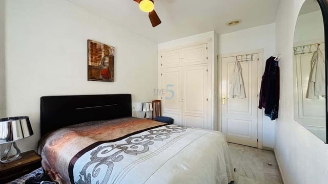 2 bedroom Apartment for sale in Torrevieja with pool garage - € 269,500 (Ref: 9386618)