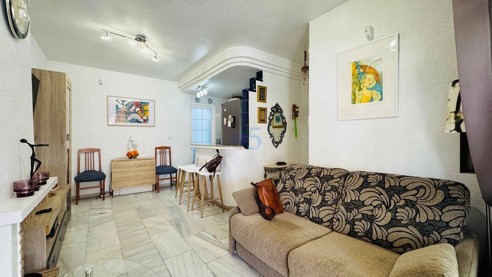 2 bedroom Apartment for sale in Torrevieja with pool garage - € 269,500 (Ref: 9386618)