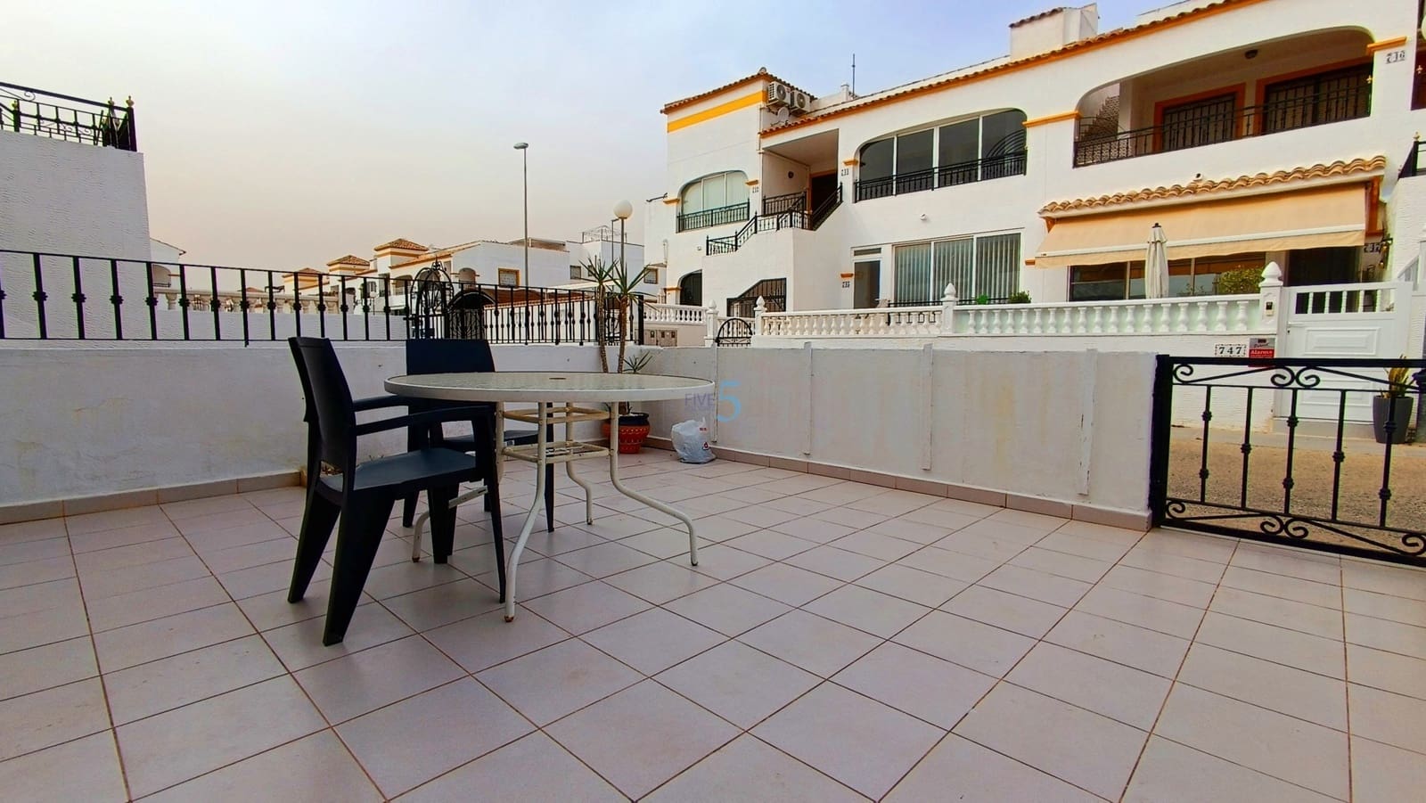 2 soverom Leilighet til salgs i Vistabella med svømmebasseng garasje - € 99 999 (Ref: 9387022)