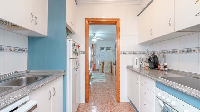 Apartamento de 2 habitaciones en Vistabella, Orihuela en venta con piscina garaje - 99.999 € (Ref: 9387022)