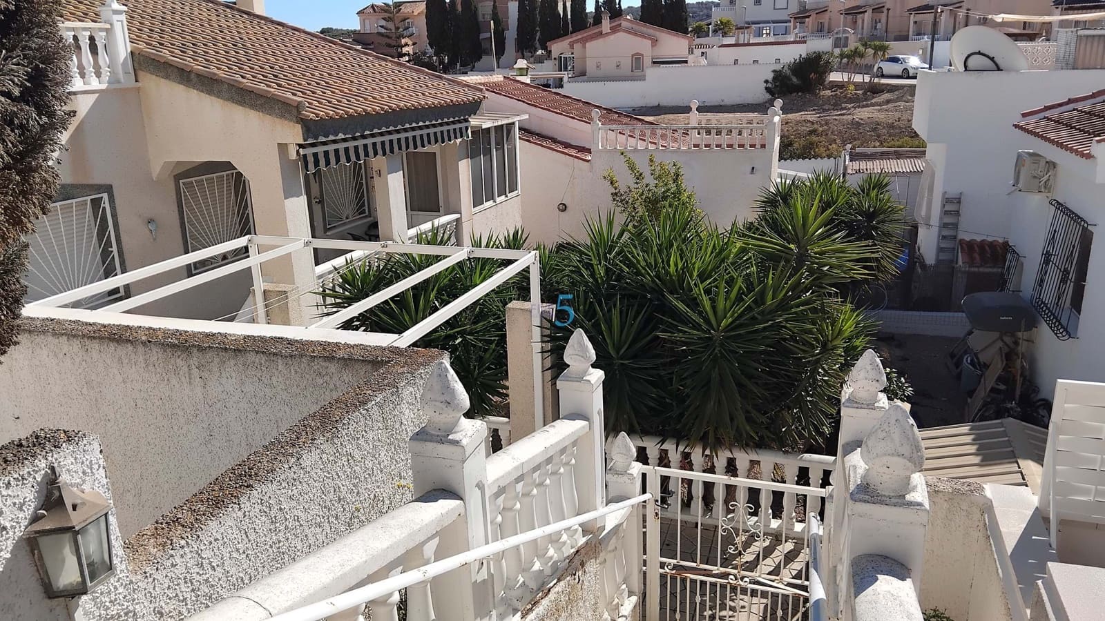 Chalet de 3 habitaciones en Ciudad Quesada en venta con piscina garaje - 199.900 € (Ref: 9387023)