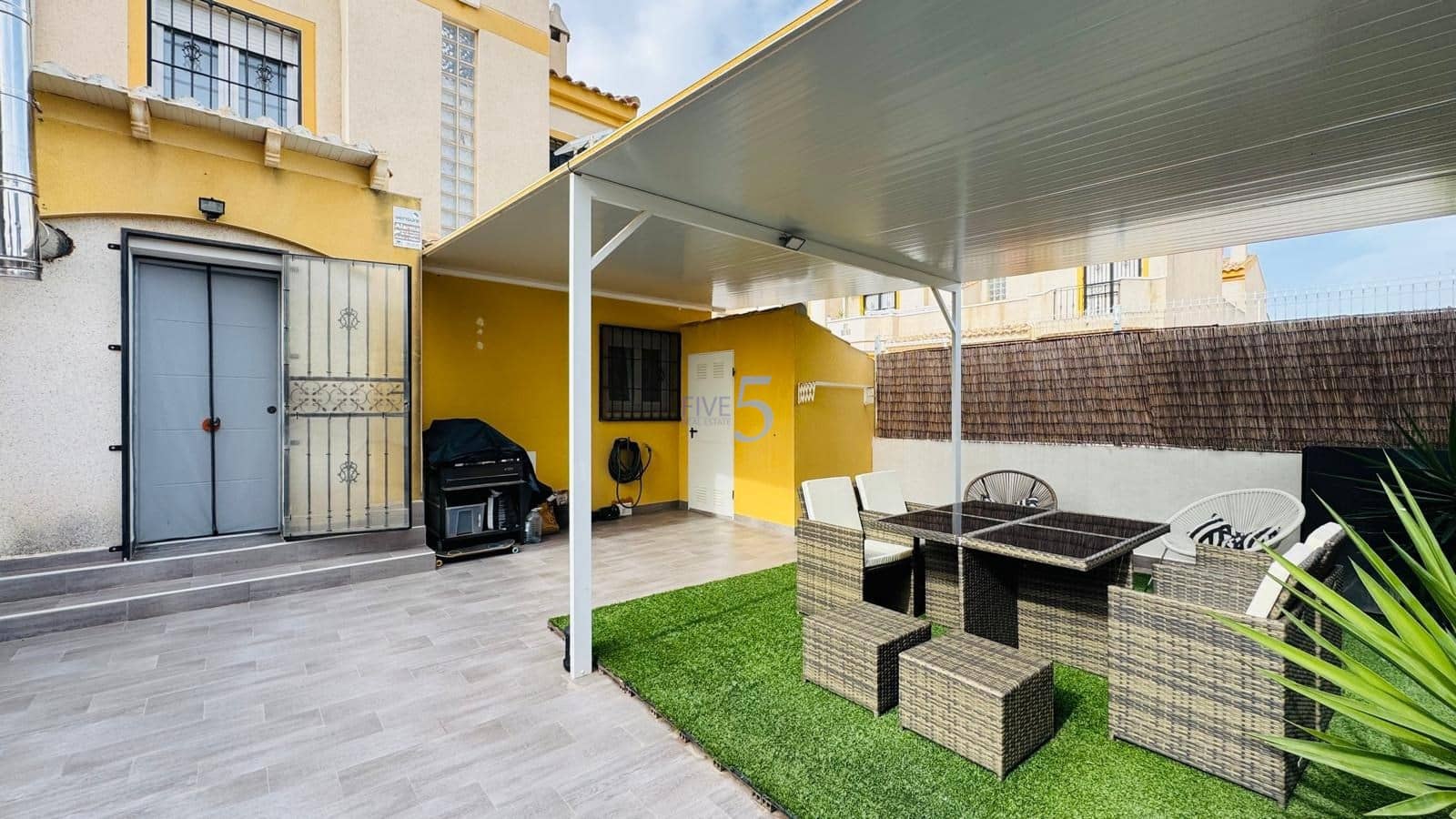 3 chambre Appartement à vendre à Guardamar del Segura avec piscine - 214 900 € (Ref: 9388553)