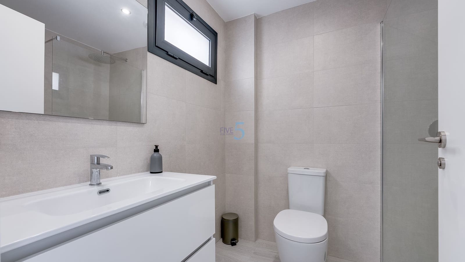 2 soverom Leilighet til salgs i Los Dolses med svømmebasseng garasje - € 329 000 (Ref: 9396331)