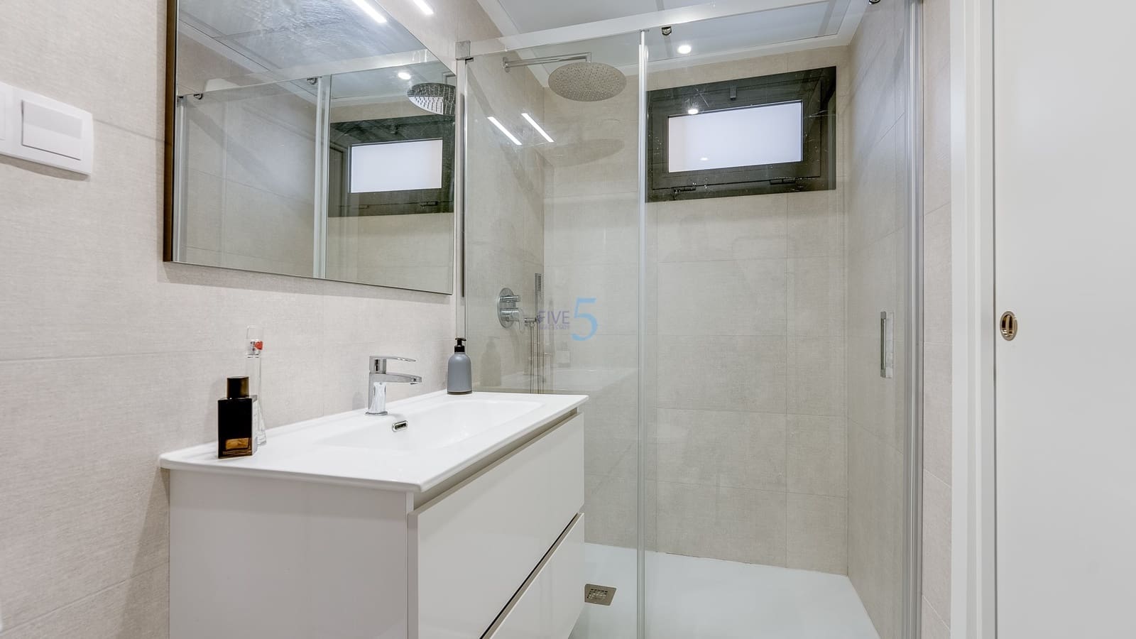 2 soverom Leilighet til salgs i Los Dolses med svømmebasseng garasje - € 329 000 (Ref: 9396331)