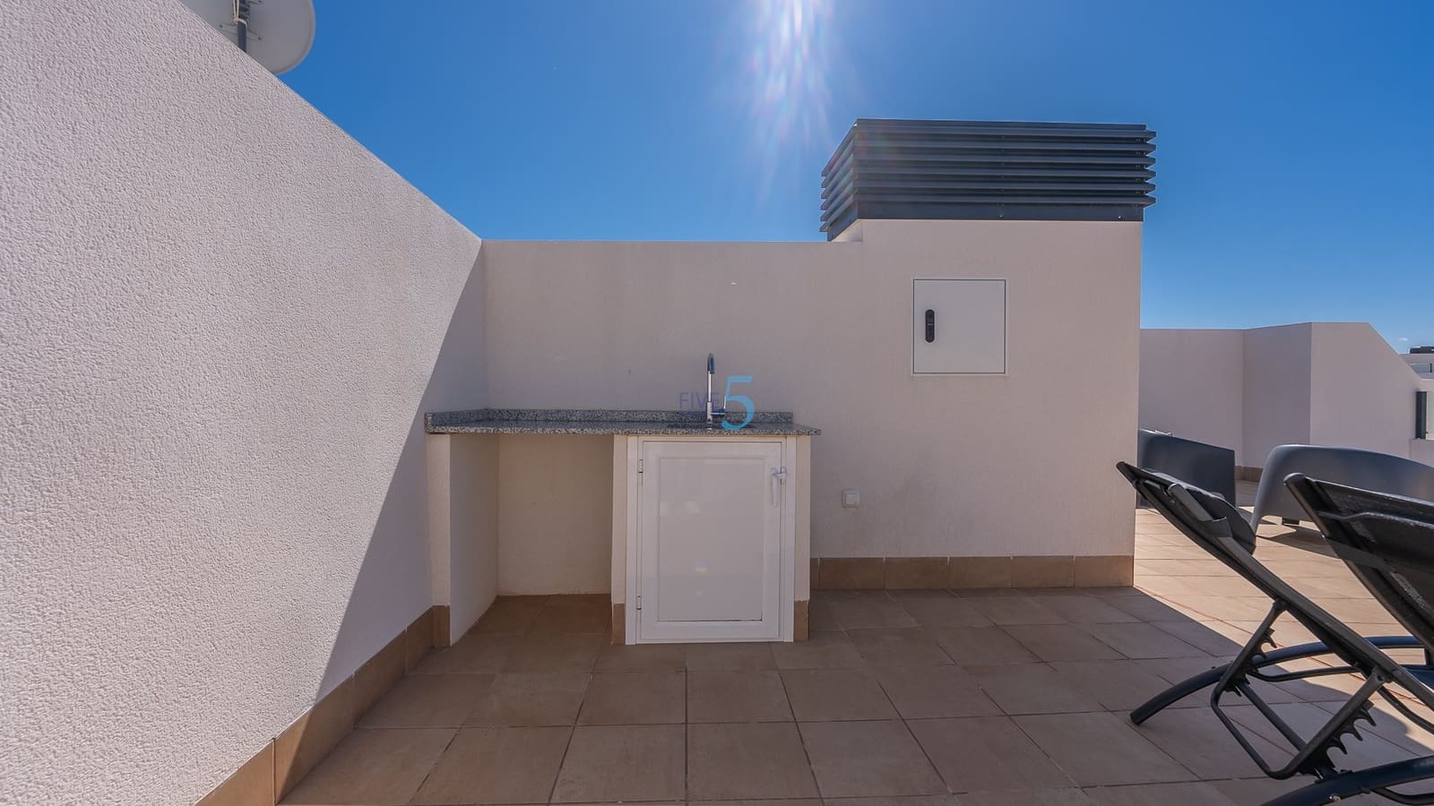 2 soverom Leilighet til salgs i Los Dolses med svømmebasseng garasje - € 329 000 (Ref: 9396331)