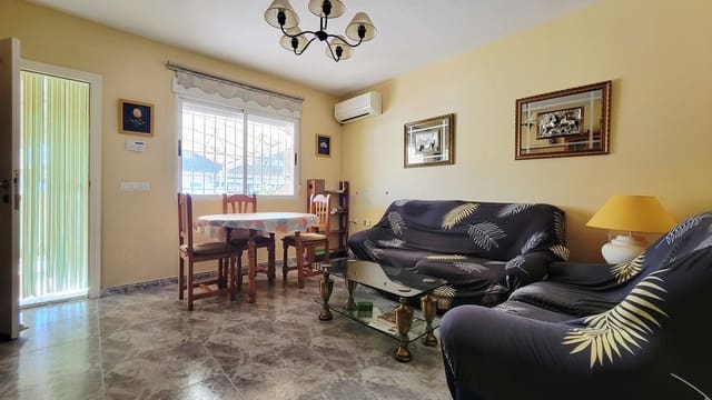 3 makuuhuone Omakotitalo myytävänä paikassa Los Alcázares mukana 
autotalli - 160 000 € (Ref: 9396584)