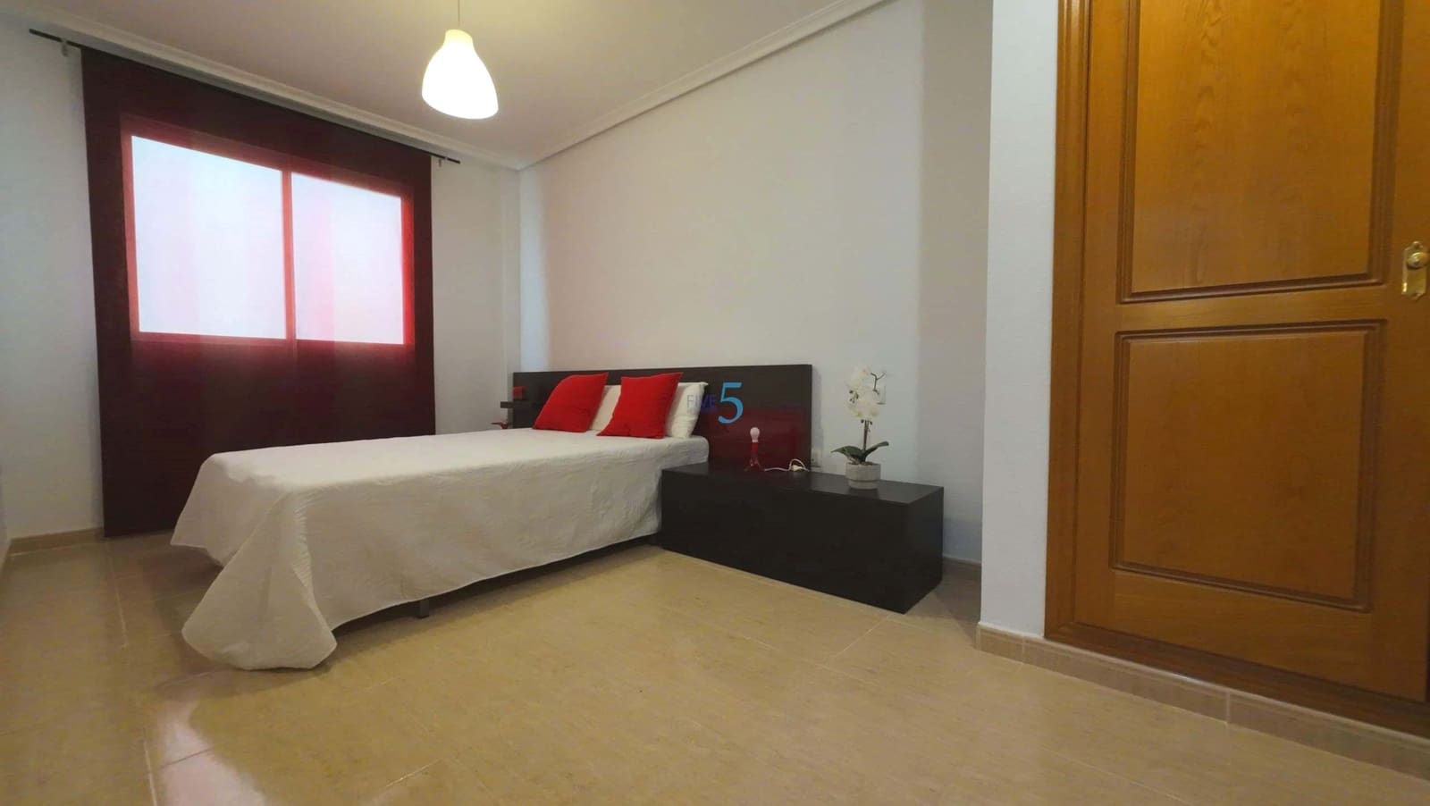 2 bedroom Apartment for sale in Torrevieja with garage - € 148,000 (Ref: 9398889)