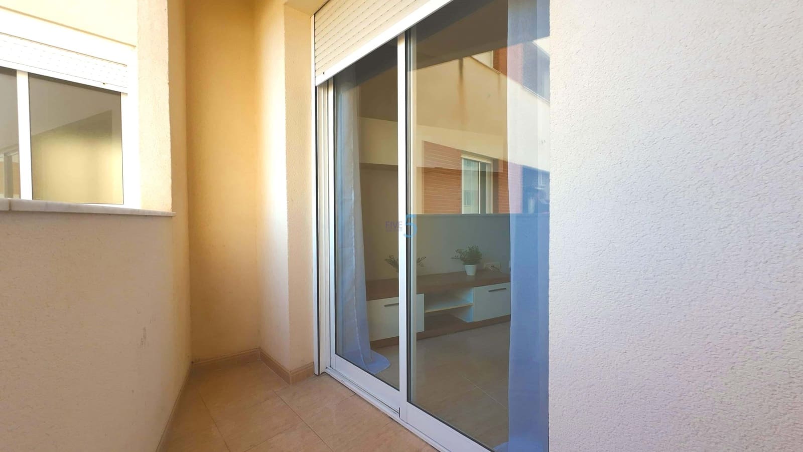 2 bedroom Apartment for sale in Torrevieja with garage - € 148,000 (Ref: 9398889)