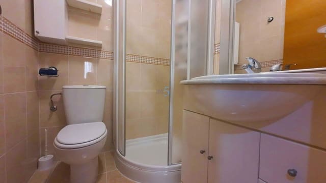 2 bedroom Apartment for sale in Torrevieja with garage - € 148,000 (Ref: 9398889)