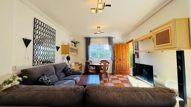 2 bedroom Bungalow for sale in Villamartin, Orihuela with pool garage - € 184,000 (Ref: 9400086)